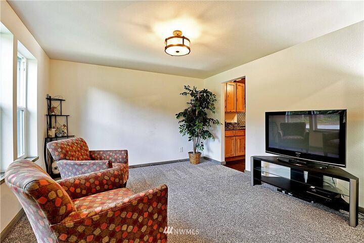 Property Photo: 17227 263rd Avenue E WA 98321