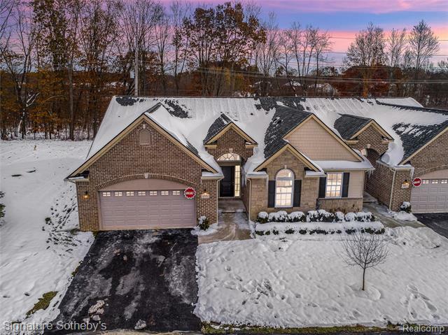 Property Photo:  699 Andover Park E 1  MI 48381 
