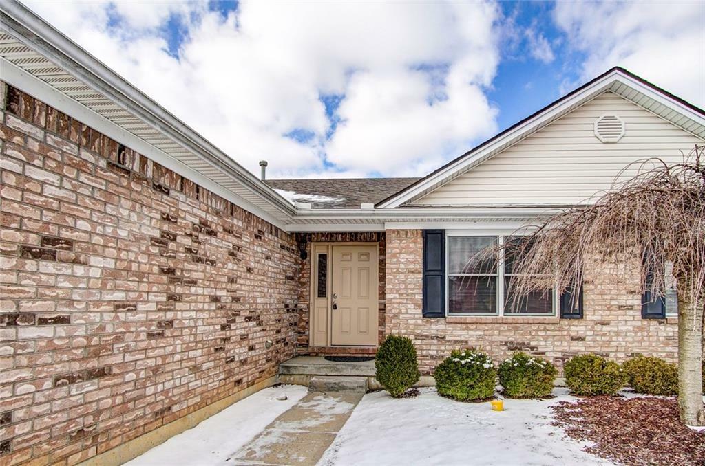 Property Photo: 520 Concord Way OH 45385