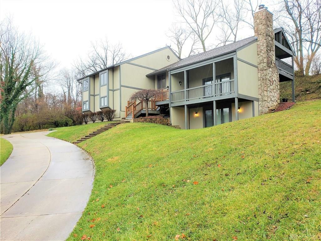 Property Photo: 631 Thornbury Drive OH 45459