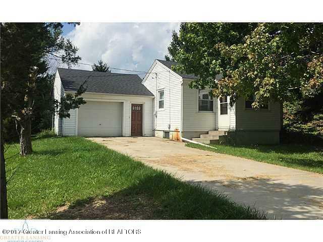Property Photo:  2691 S Waverly Highway  MI 48911 