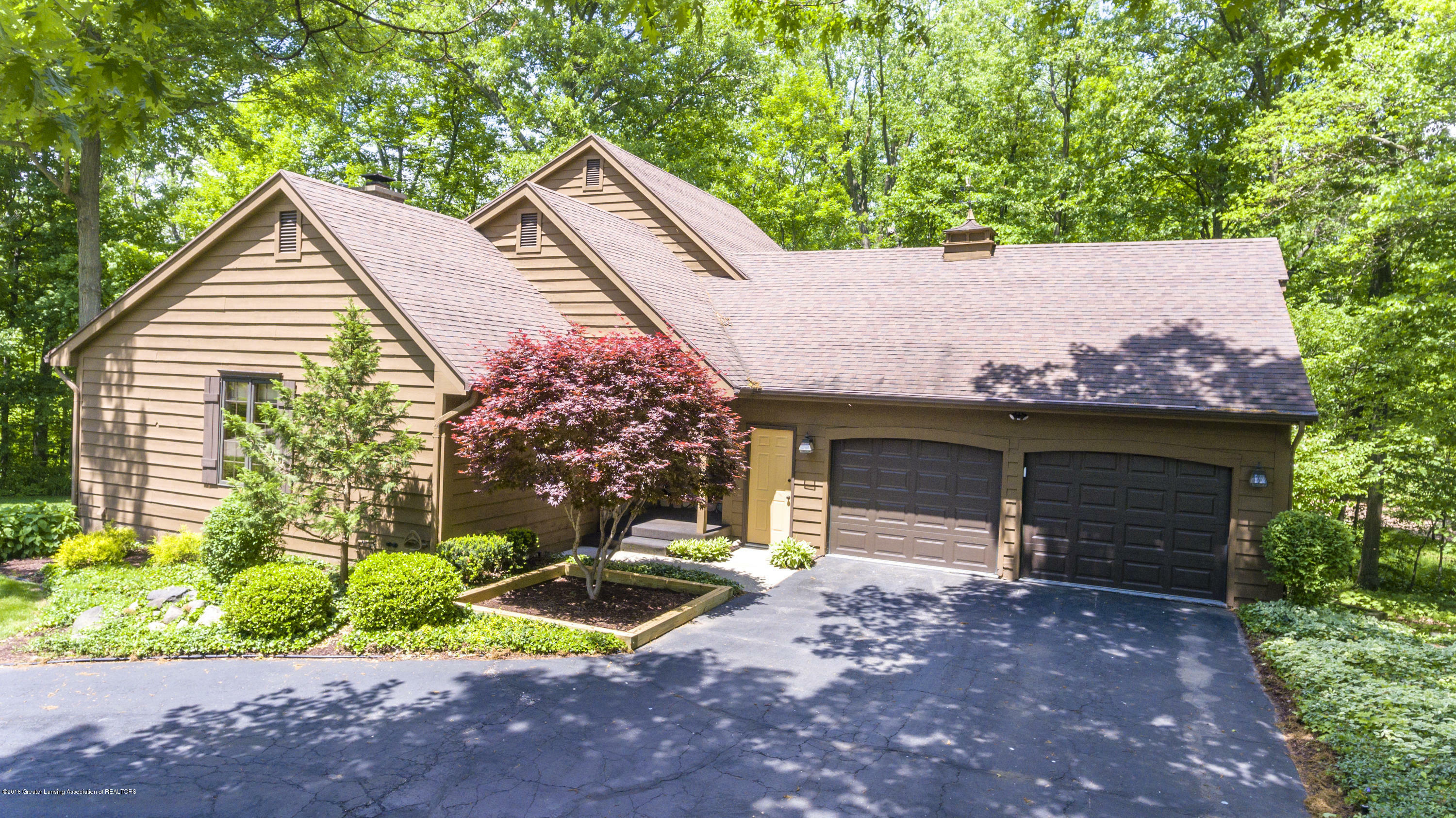 Property Photo:  5429 River Bend Circle  MI 48837 