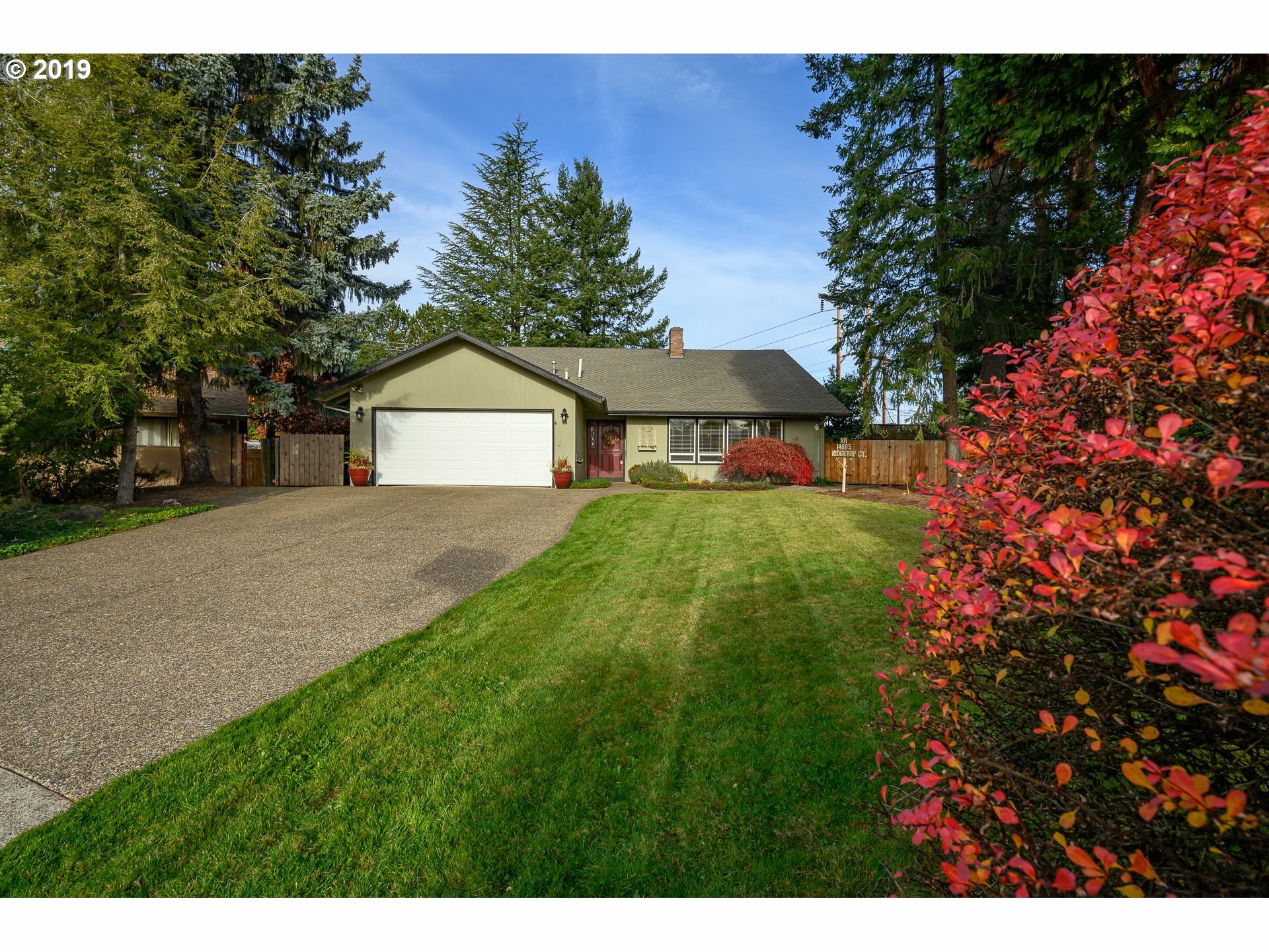 Property Photo:  14665 NW Ridgetop Ct  OR 97006 