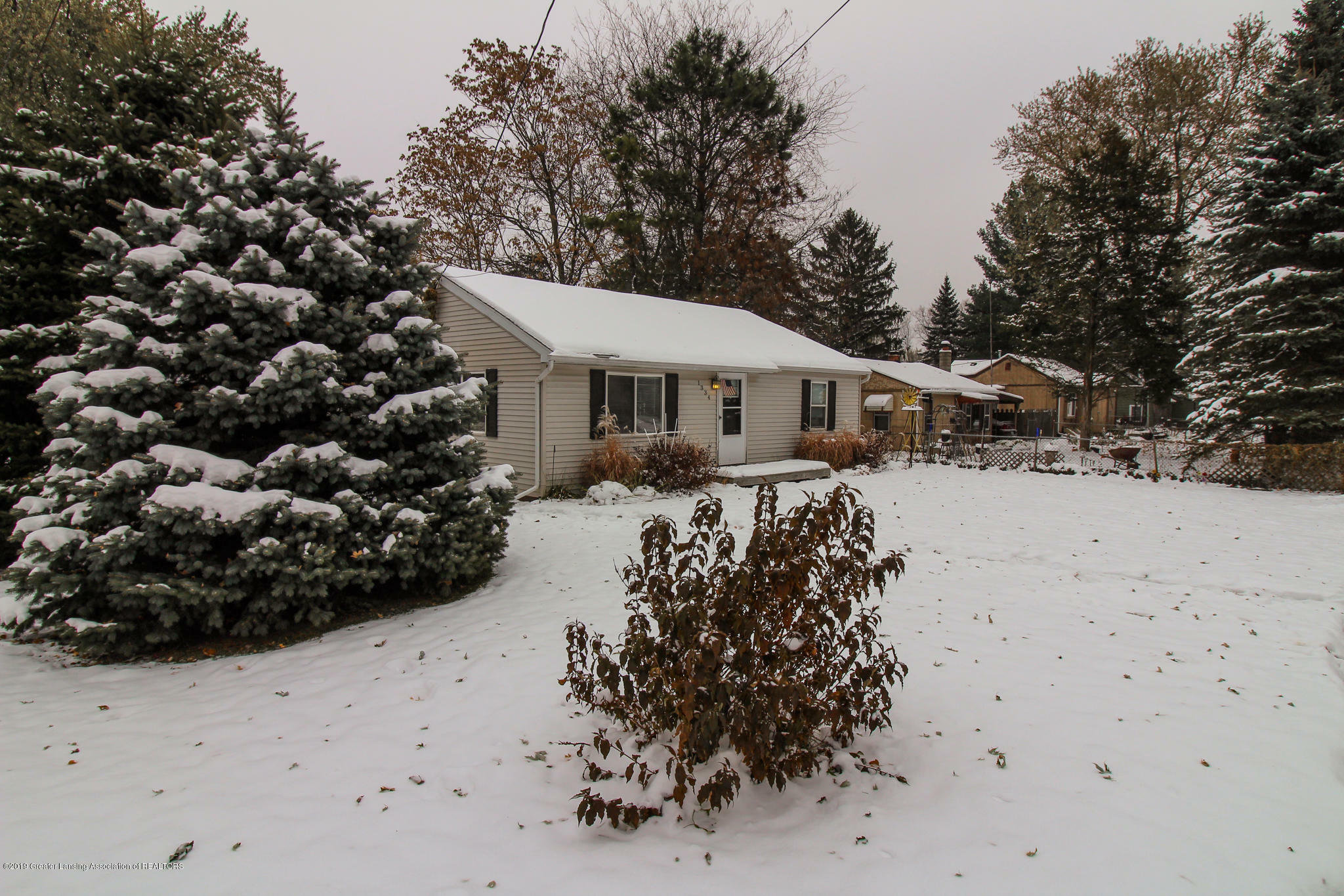 Property Photo:  1334 Downey Street  MI 48906 