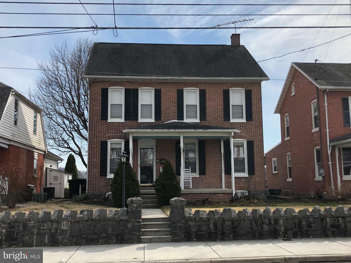 Property Photo: 261 E Middle Street PA 17325