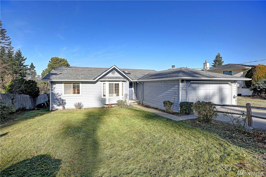 Property Photo:  445 Marine View Place  WA 98282 