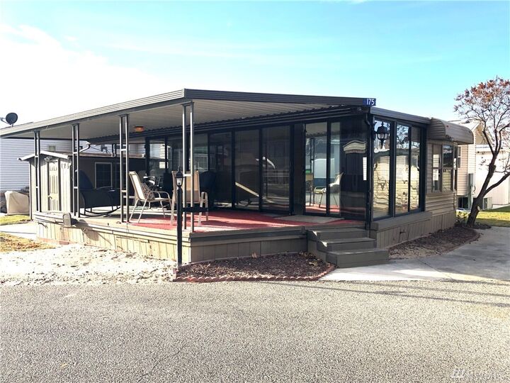 Property Photo:  8818 Crescent Bar Road NW 175  WA 98848 