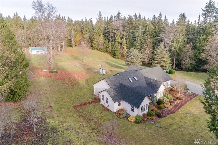 Property Photo:  842  Ashleys Way  WA 98282 