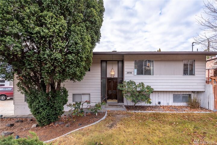 2030  Valley View Boulevard  East Wenatchee WA 98802 photo