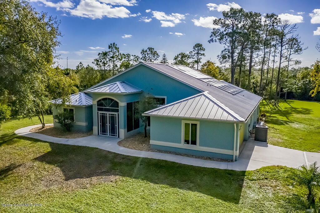 Property Photo: 2015 Devonshire Avenue FL 32926