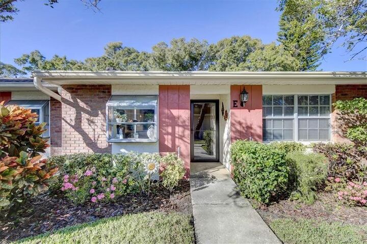 Property Photo:  2264 Lark Circle W E  FL 34684 