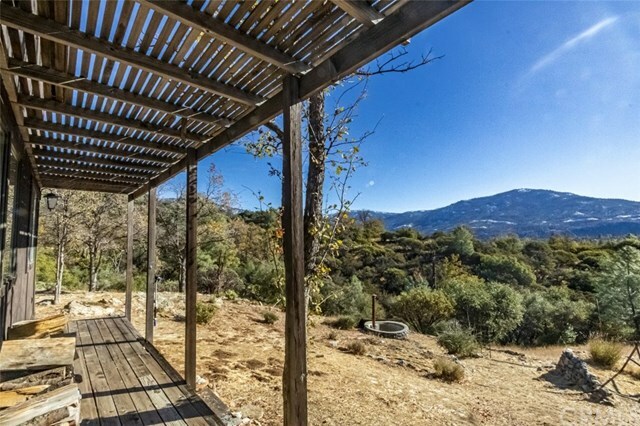 Property Photo:  59735 Road 225  CA 93643 