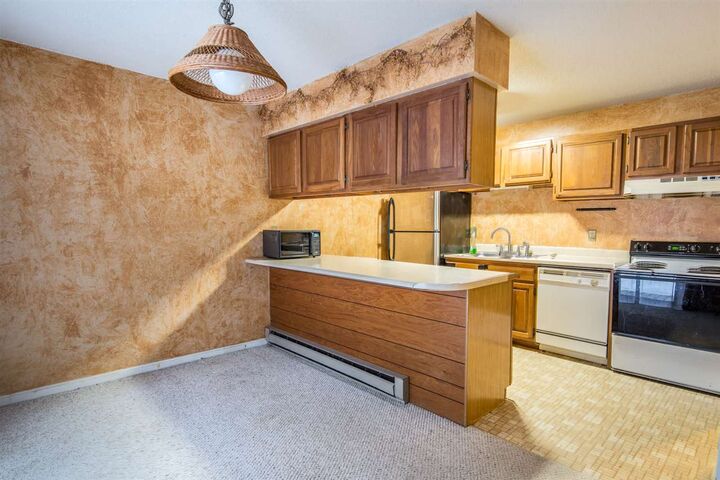 Property Photo:  80 Austin Drive 175  VT 05401 