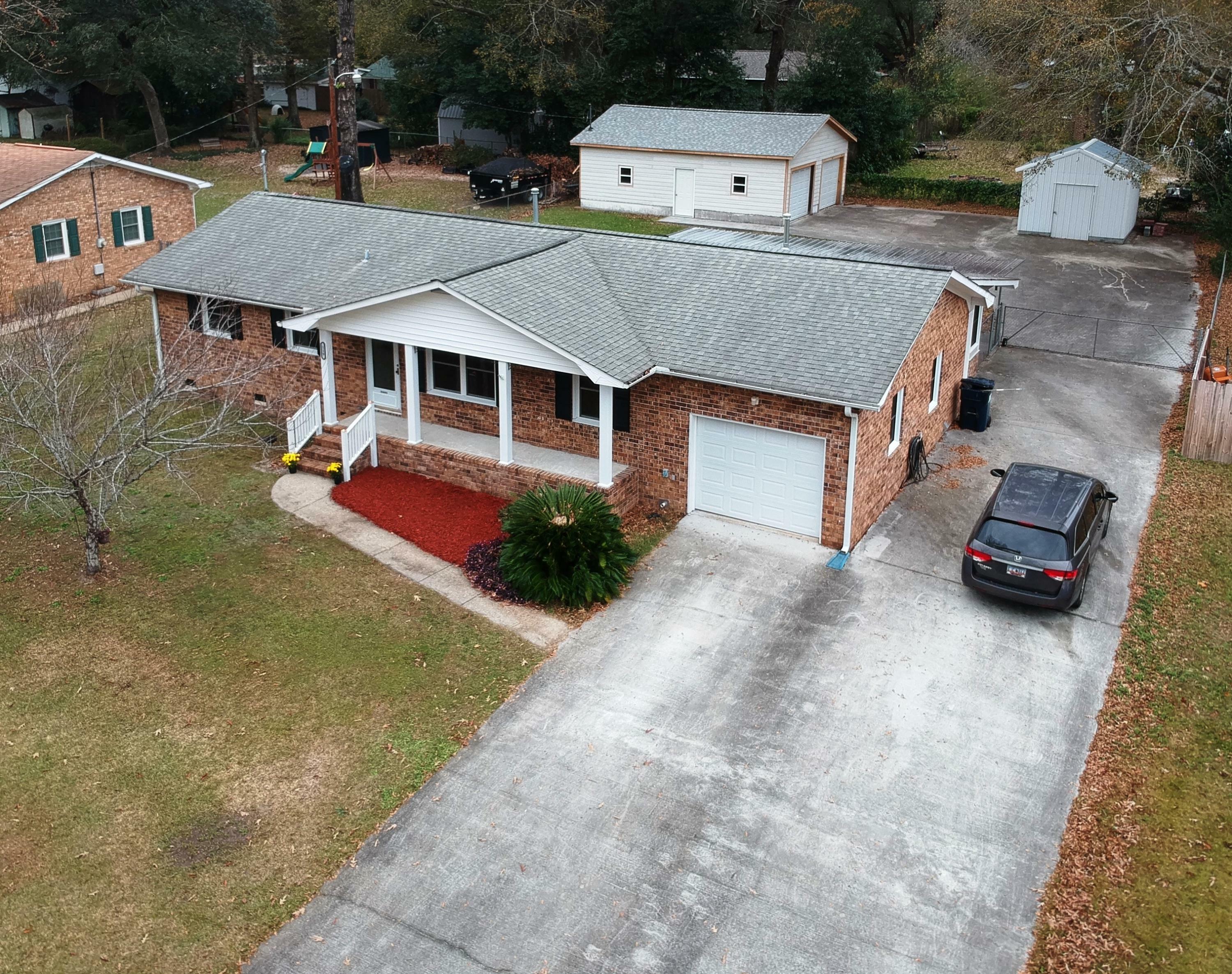 Property Photo:  119 Live Oak Road  SC 29485 