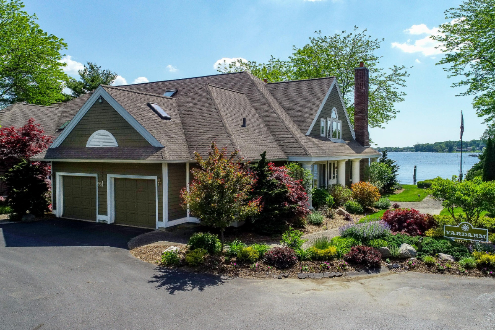 Property Photo: 17569 N Fruitport Road MI 49456