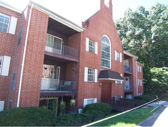Property Photo:  2-6 Louisburg Sq. 6  NH 03060 