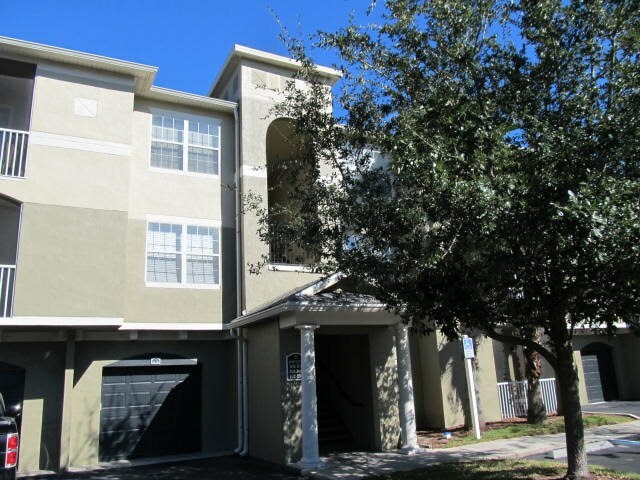 Property Photo:  425 Villa San Marco 204  FL 32086 