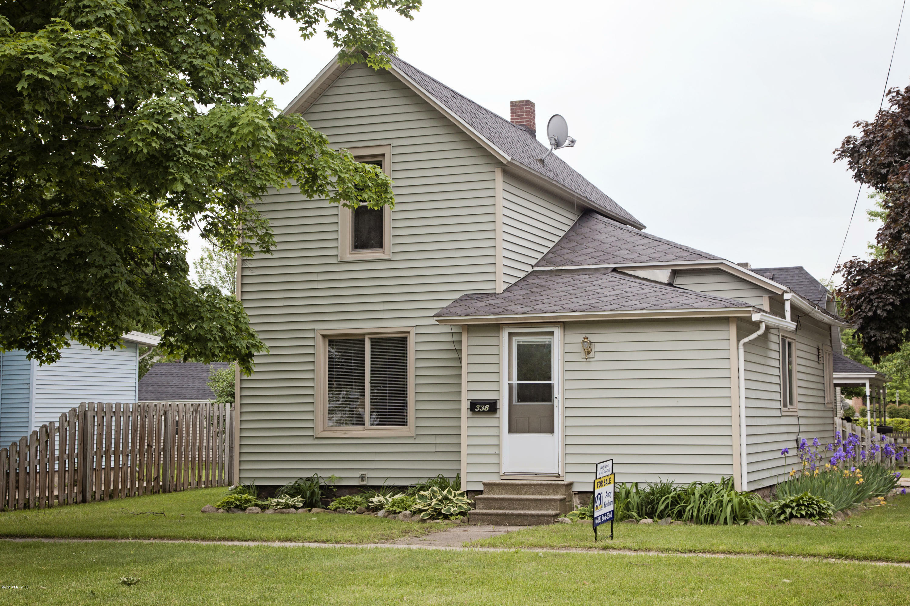 Property Photo: 338 W Mill Street MI 49058
