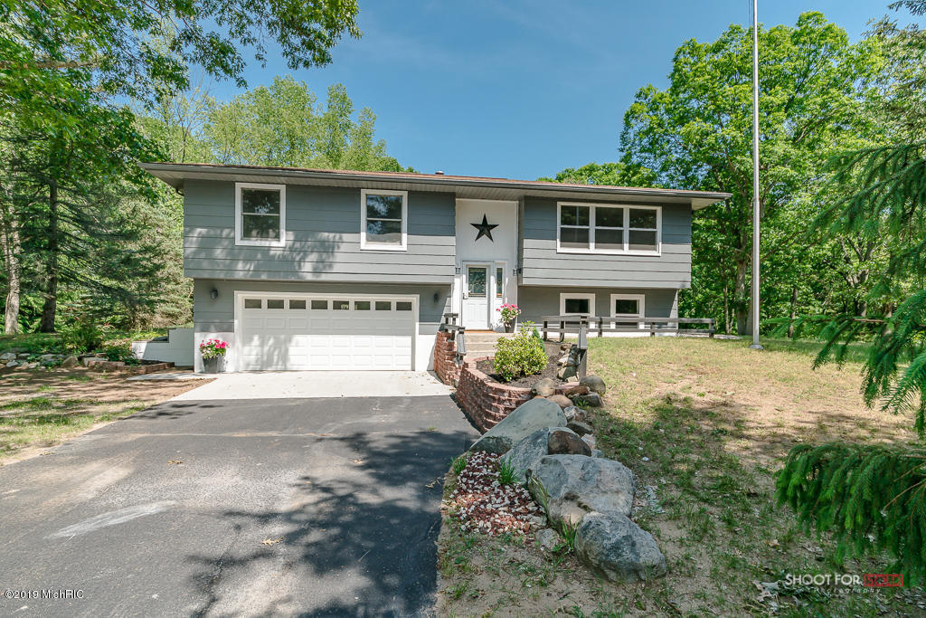 Property Photo: 13172 128th Avenue MI 49417