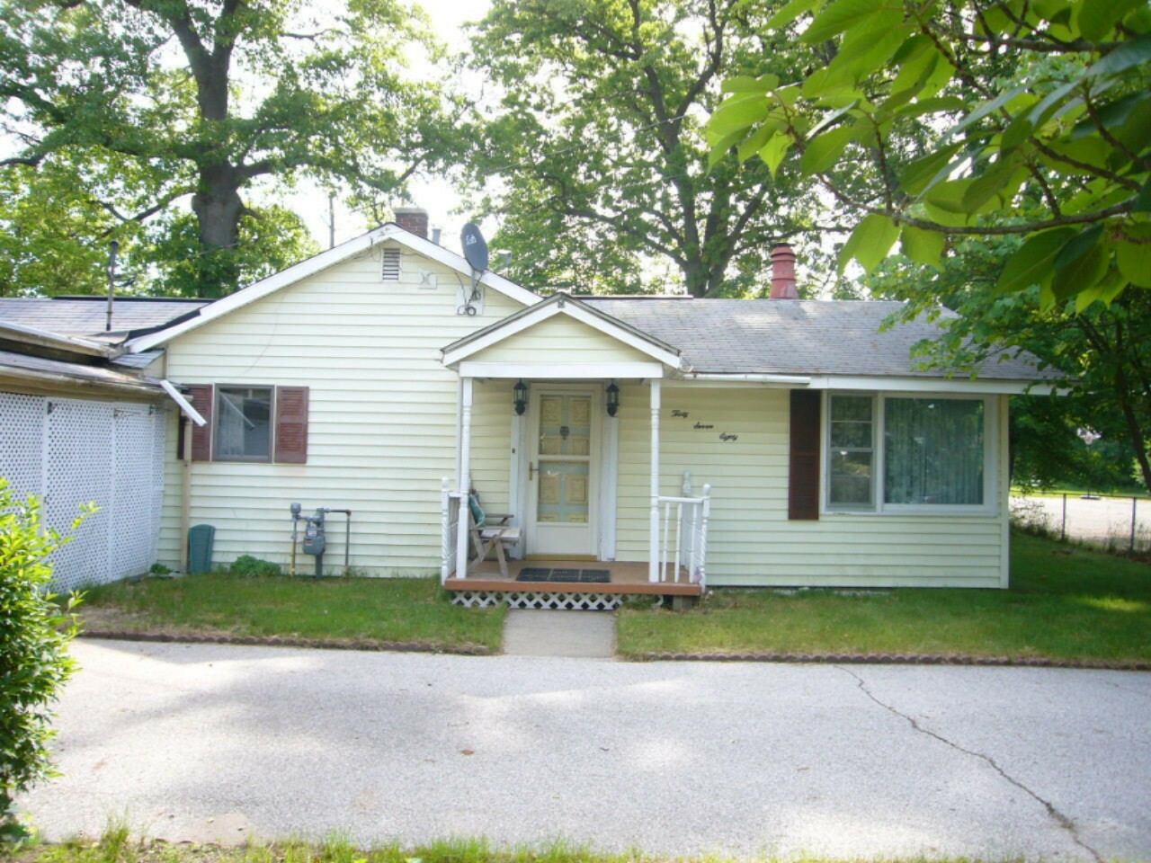 Property Photo:  3780 Neal Street  MI 49415 