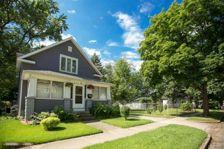 Property Photo:  1522 Hickory Street  MI 49120 