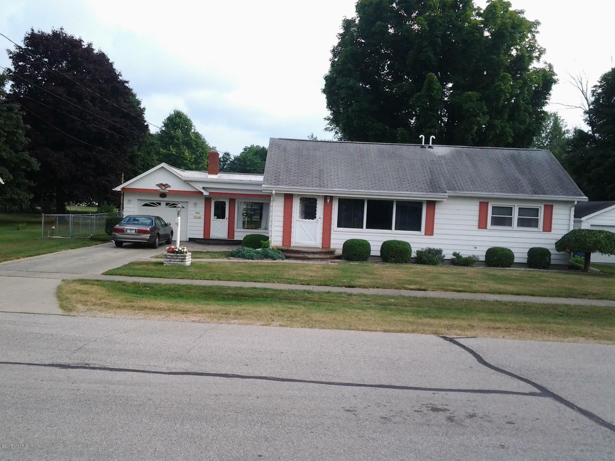 Property Photo:  308 Strait Court  MI 49250 