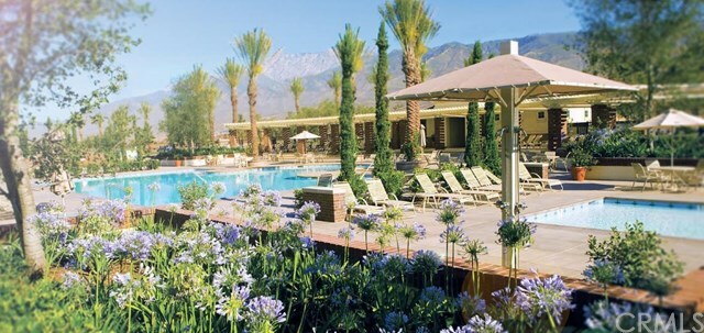 Property Photo: 15723 Parkhouse Drive 6 CA 92336