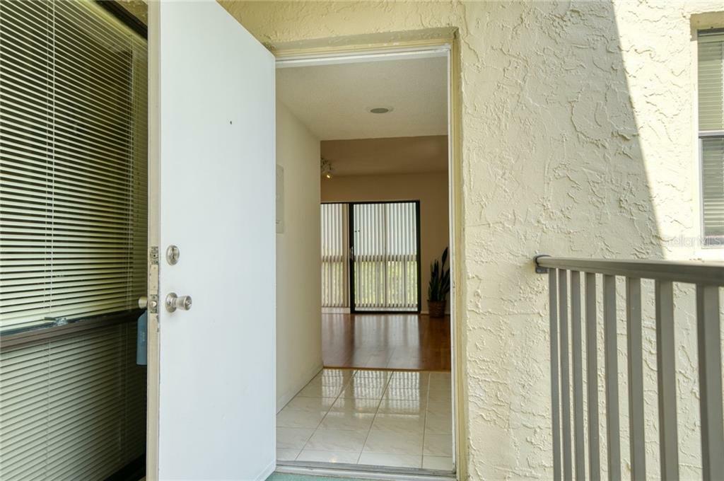 Property Photo: 2900 Cove Cay Dr 7G FL 33760