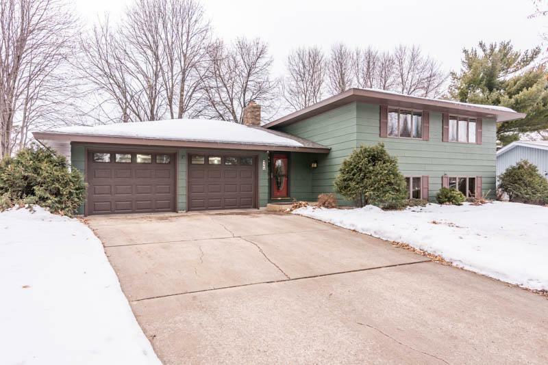 Property Photo:  409 16 1/2 Street SE  MN 55904 