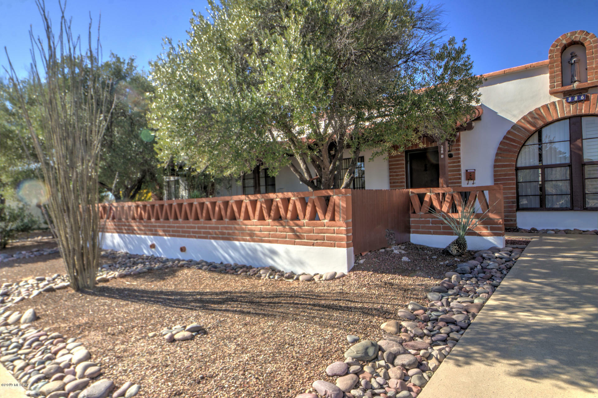 Property Photo:  386 S La Canada Drive B  AZ 85614 