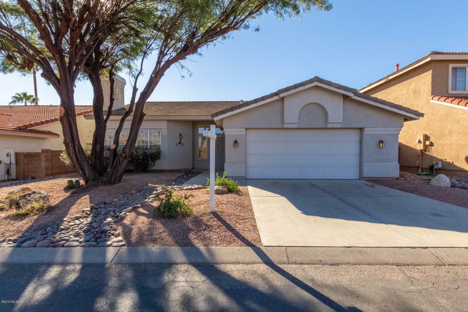 Property Photo:  1183 W Wild Dune Lane  AZ 85737 