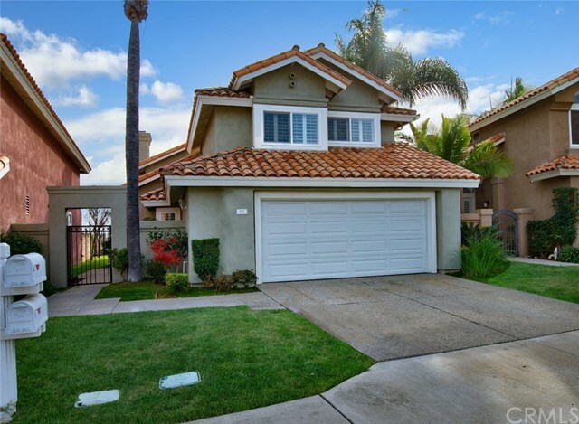 Property Photo:  874 E Cameron Court  CA 92821 