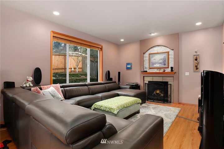 Property Photo: 7542 NE 204th Place WA 98028