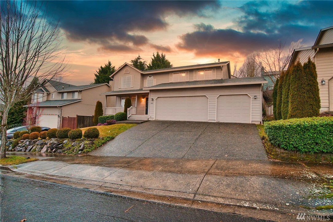 Property Photo:  4013 SE 199th Ave  WA 98607 