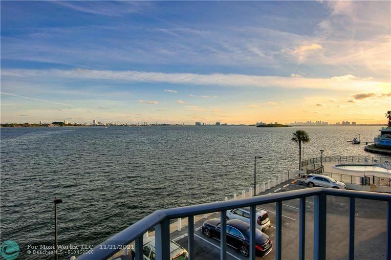 Property Photo:  11930 N Bayshore Dr 304  FL 33181 