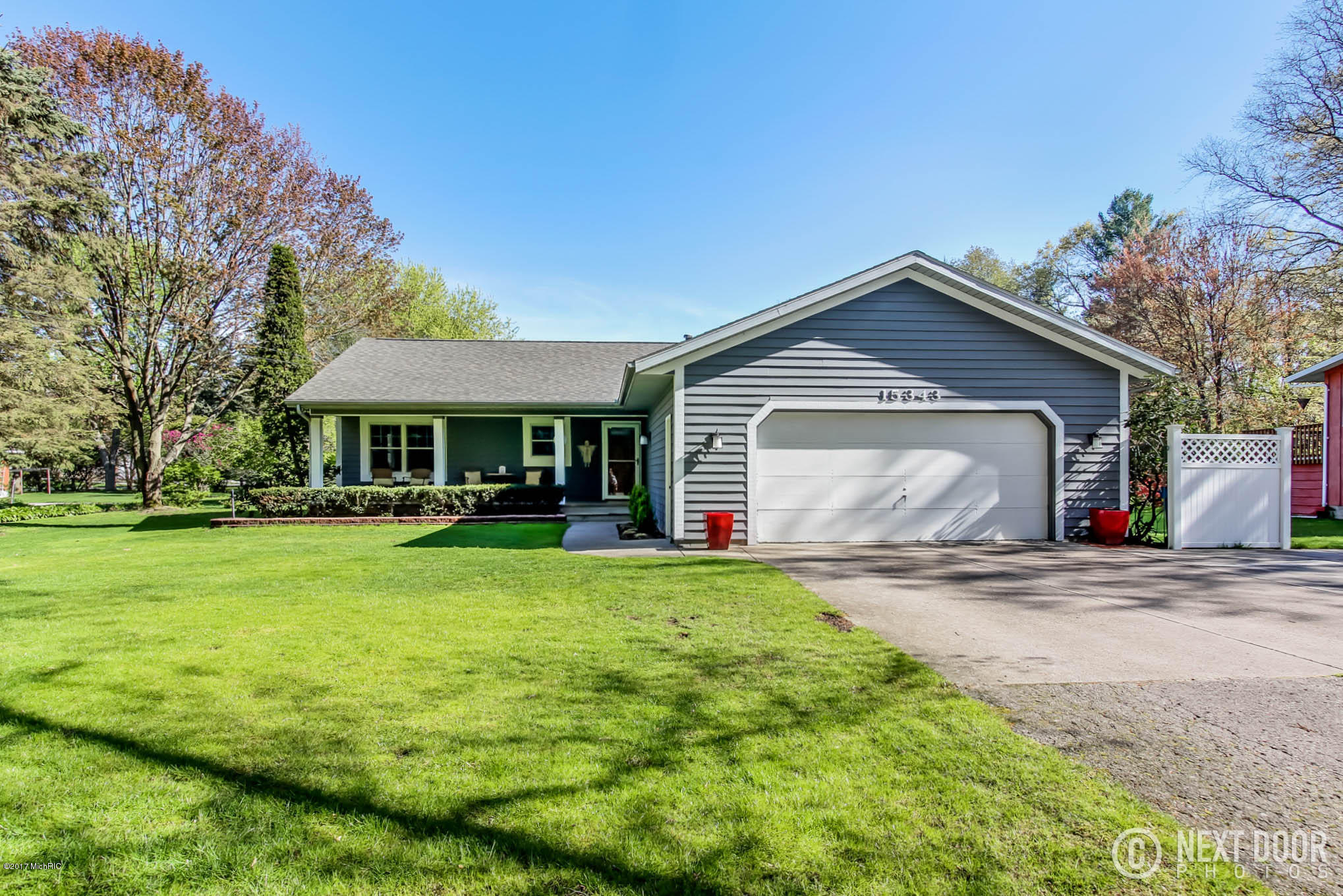 Property Photo: 15343 Leonard Street MI 49456