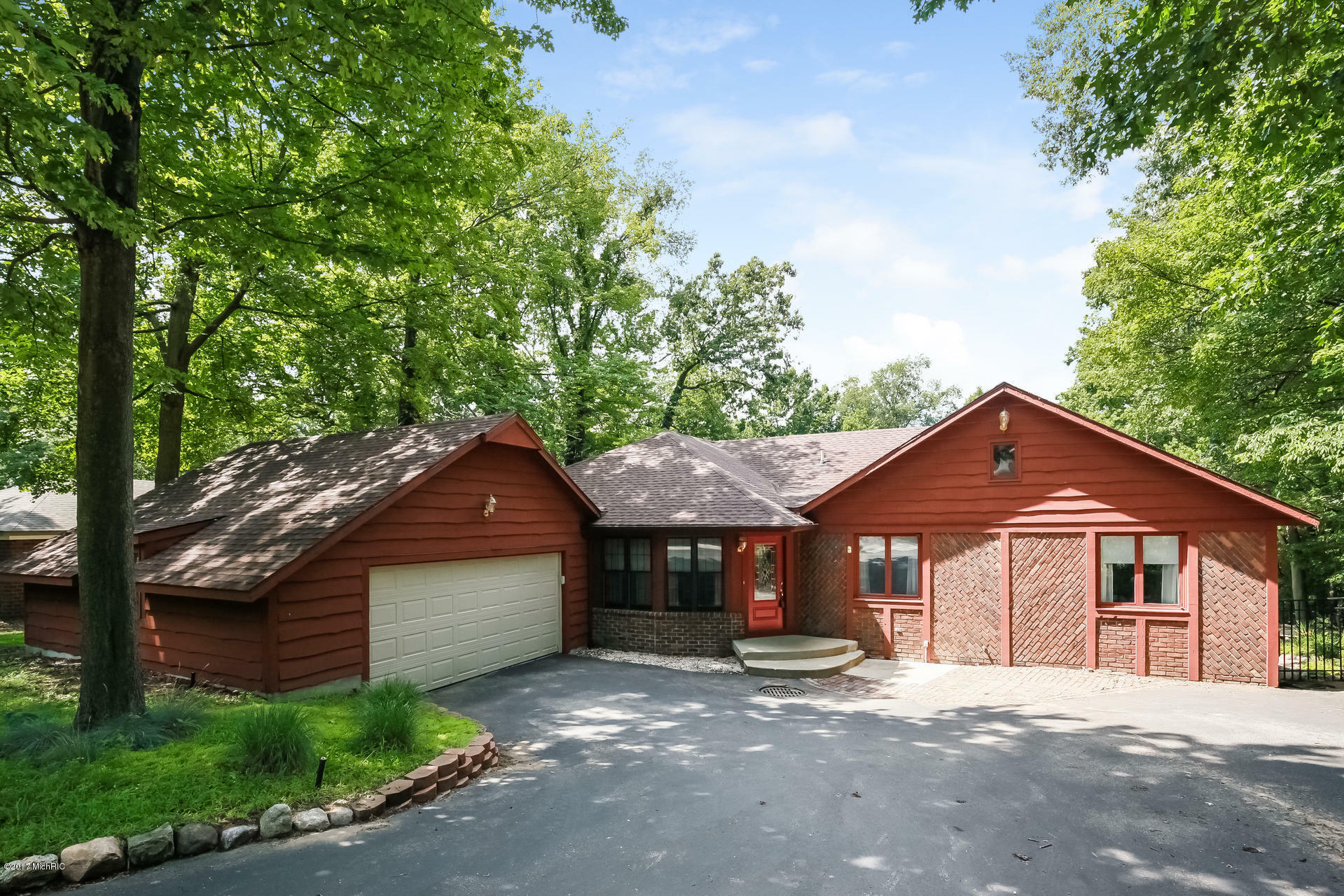 Property Photo:  7376 Treeline Drive SE  MI 49546 