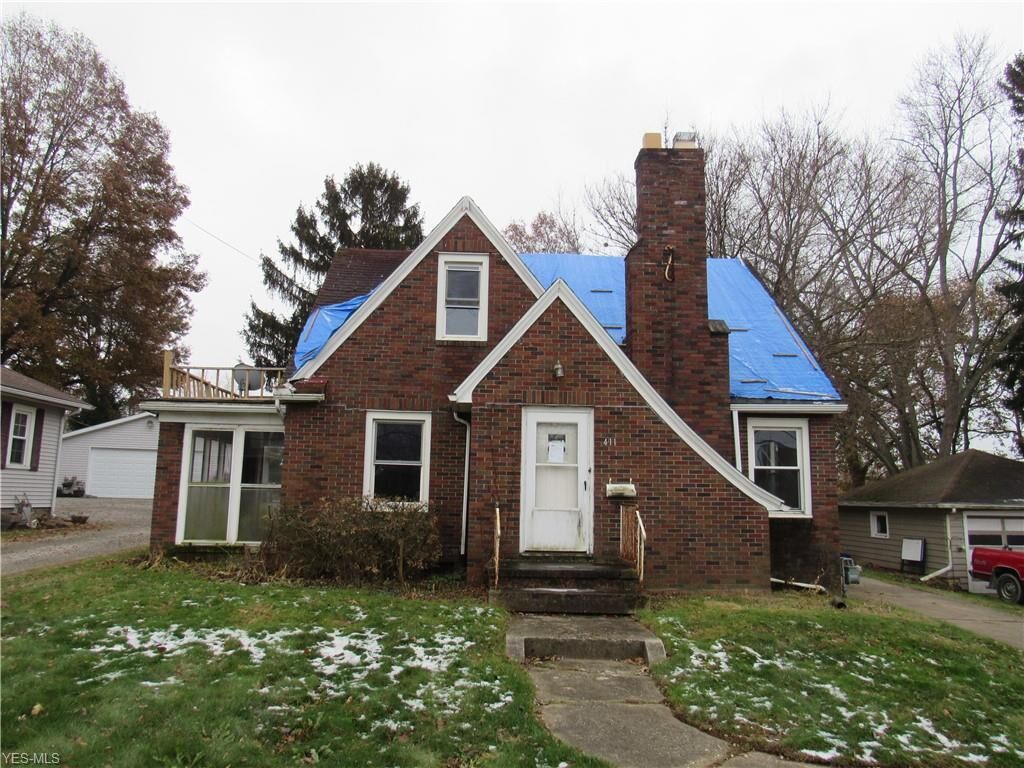 Property Photo:  411 E Main Street  OH 44618 