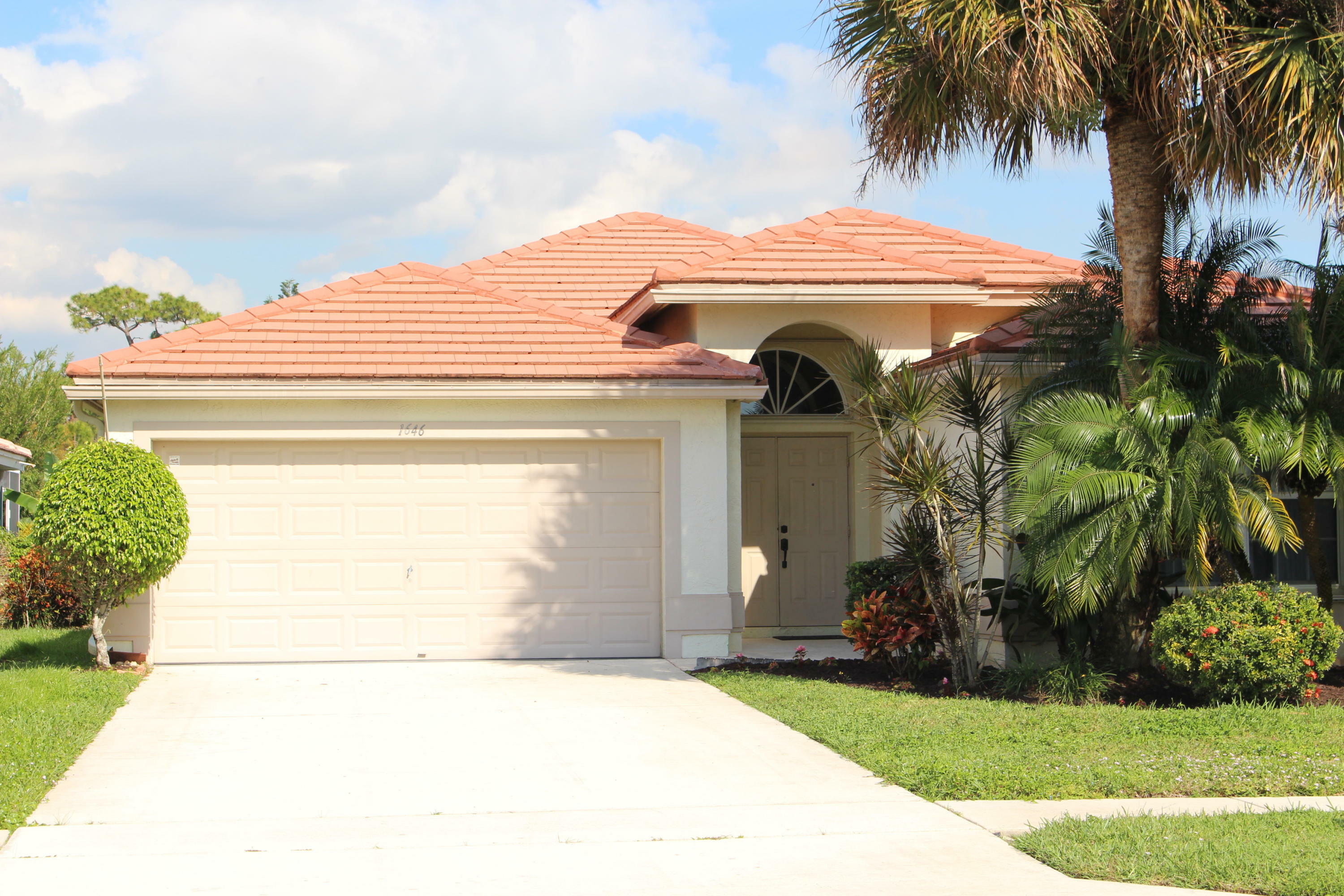 Property Photo:  1646 S Club Drive  FL 33414 