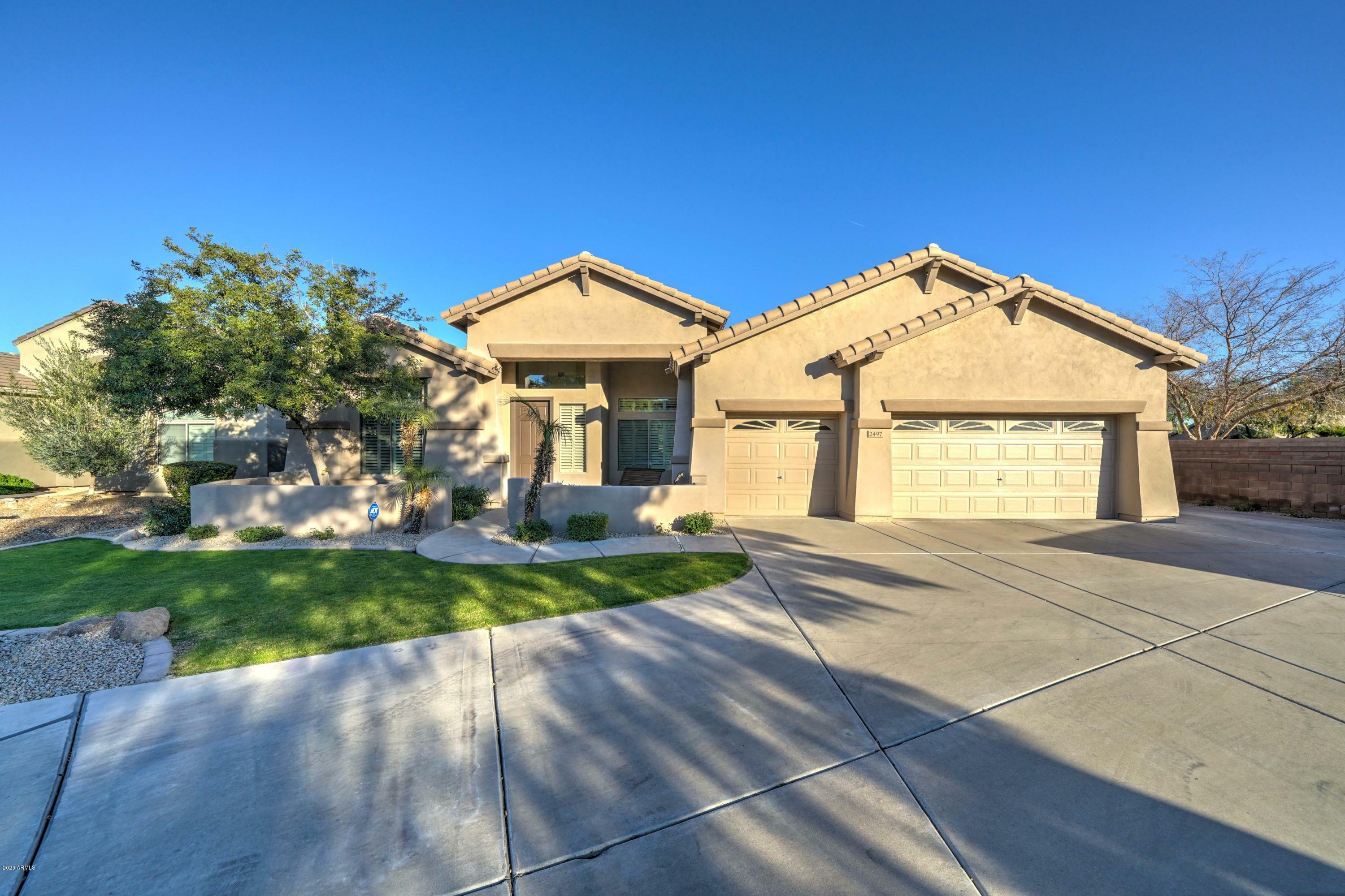 Property Photo:  2497 S Welch Place  AZ 85286 