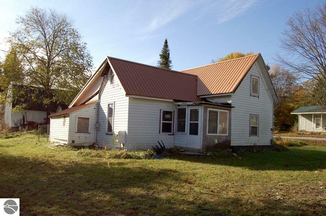 Property Photo:  2500 Lake Street  MI 49622 