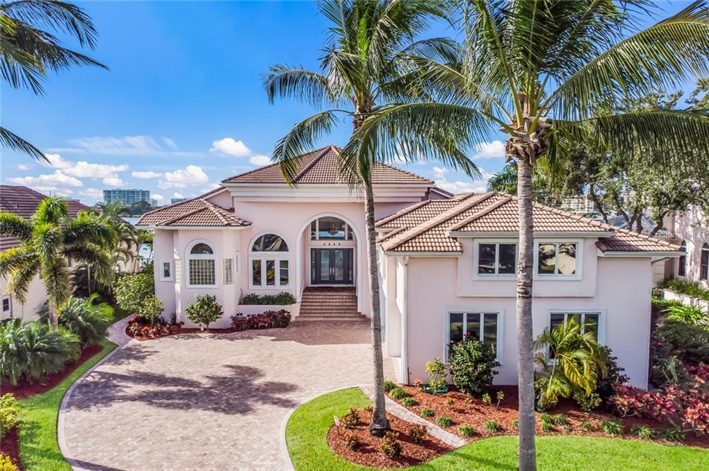 Property Photo: 5848 Tidewood Avenue FL 34231