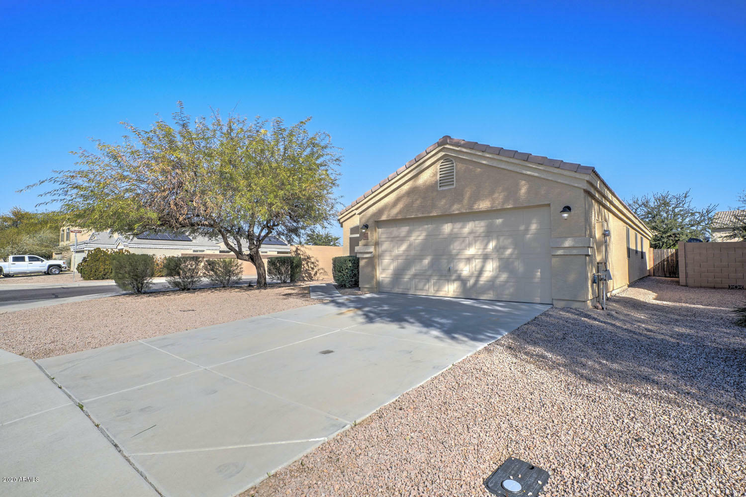 Property Photo:  19377 N Gabriel Path  AZ 85138 