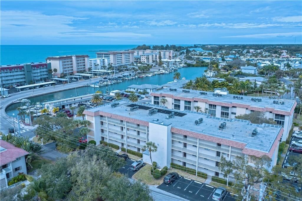 Property Photo: 995 Laguna Drive 306 FL 34285
