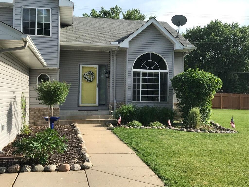 Property Photo: 10951 Timberline Circle N MN 55316