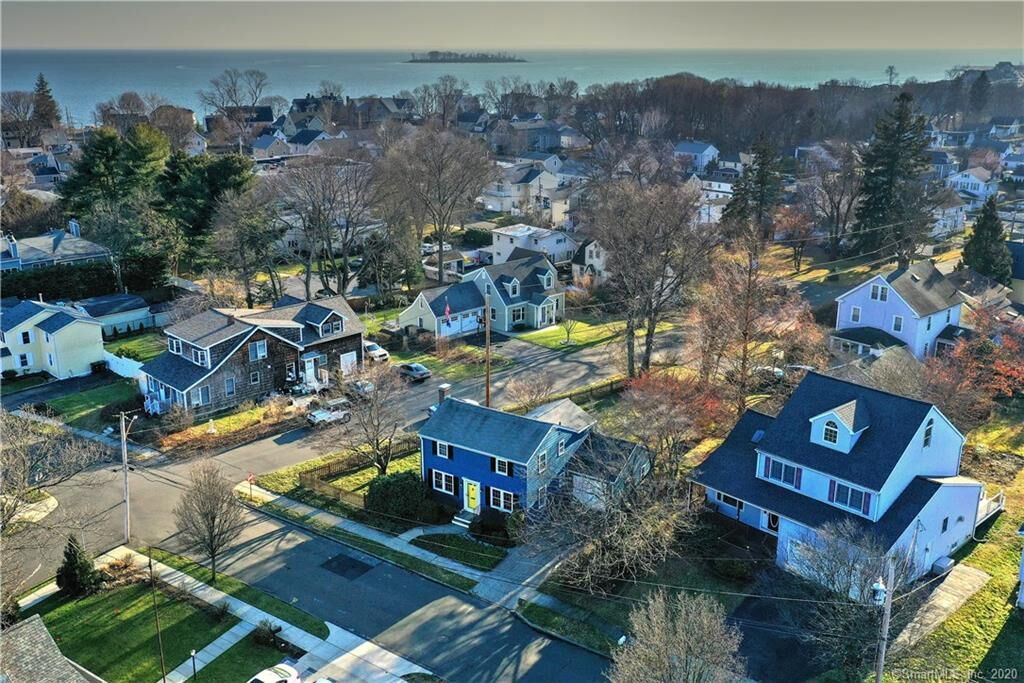 Property Photo:  52 Elder Street  CT 06460 