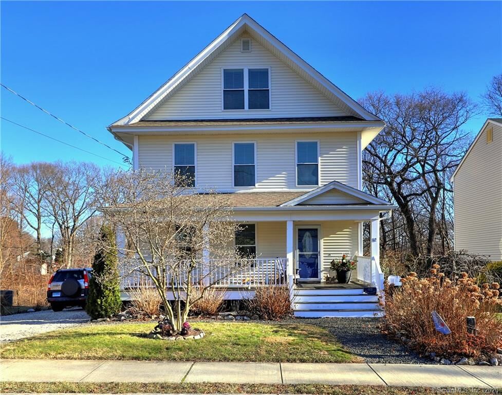 Property Photo:  42 Park Circle  CT 06460 