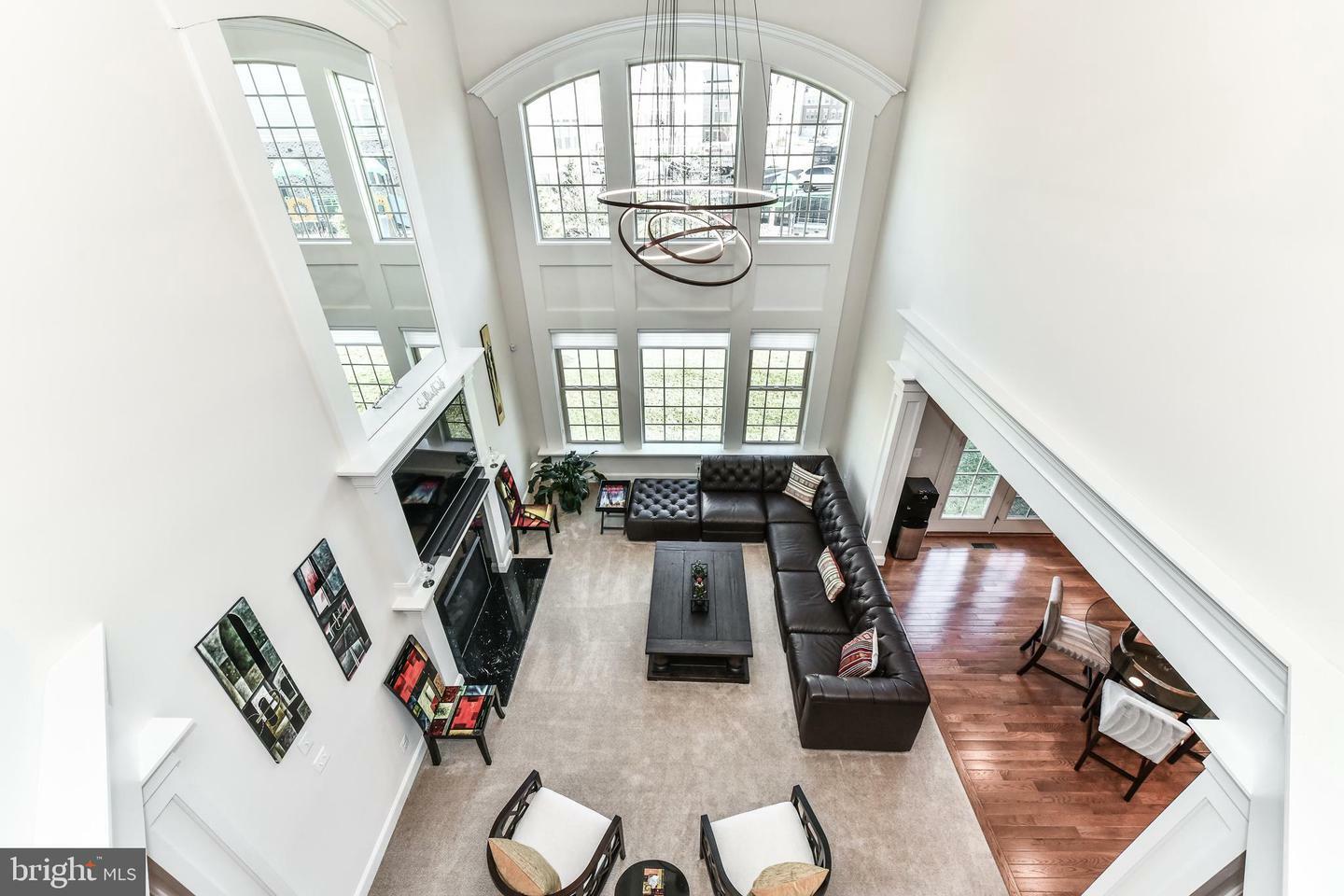 Property Photo: 2325 Dale Drive VA 22043