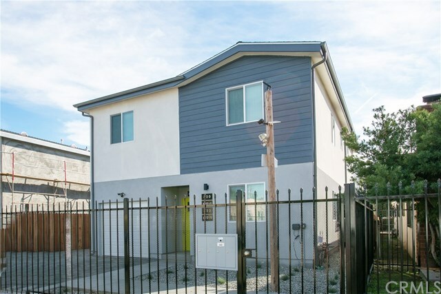 Property Photo:  620 W 85th Street 1/2  CA 90044 