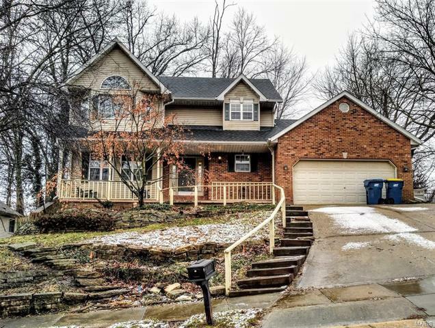 Property Photo:  413 Alderwood Court   62025 